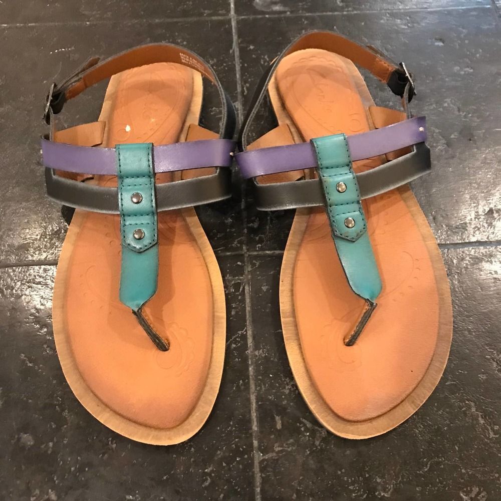 Clarks Billie Swing T-strap Sandal 8.5M